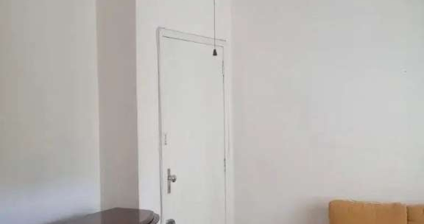 Apartamento com 03 dormitórios com vaga