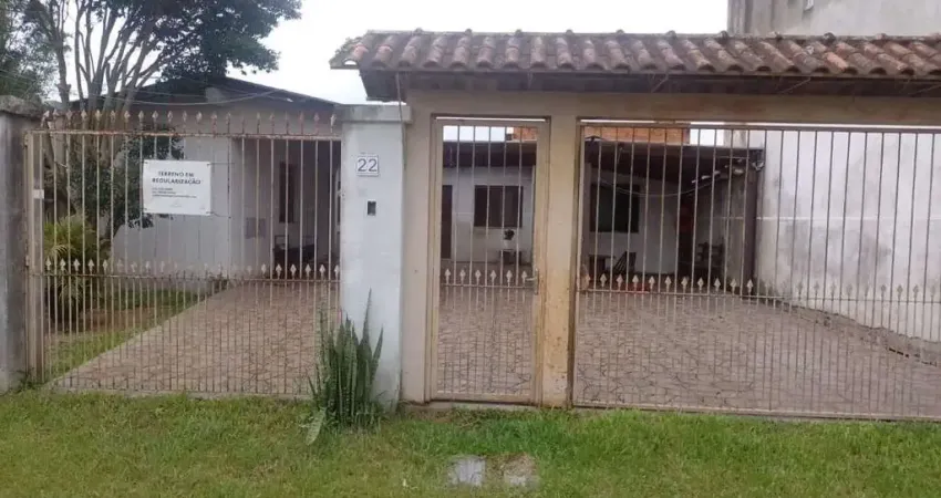 Casa no Bairro Ponta Grossa com terreno medindo 10x30.