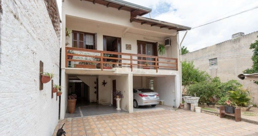 Casa para Venda - 161m², 3 dormitórios, 3 vagas - Nonoai