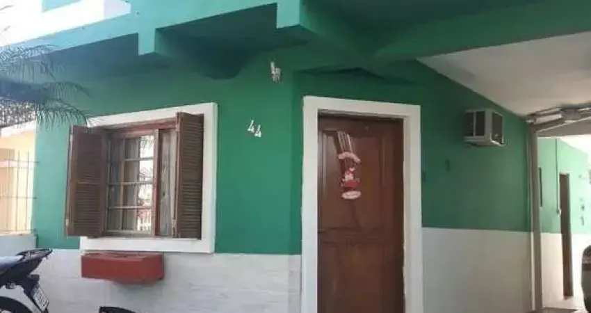 Casa 3 dormitórios, 7 vagas - Hípica, Porto Alegre RS