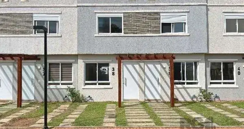 Casa em Porto Alegre, no bairro Vila Nova, com 2 dormitório(s), e 2 banheiros, à venda.