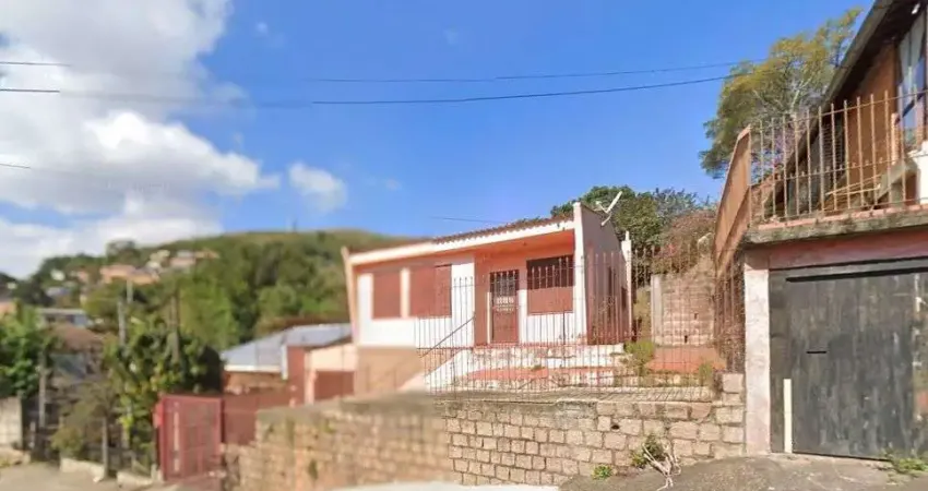 Casa com 3 quartos à venda na Rua Capitão Padilha, --, Cascata, Porto Alegre