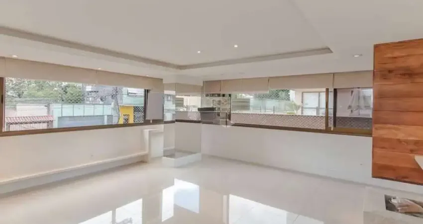 Apartamento 3 dorm com pátio ensolarado e vaga dupla - no passo da areia