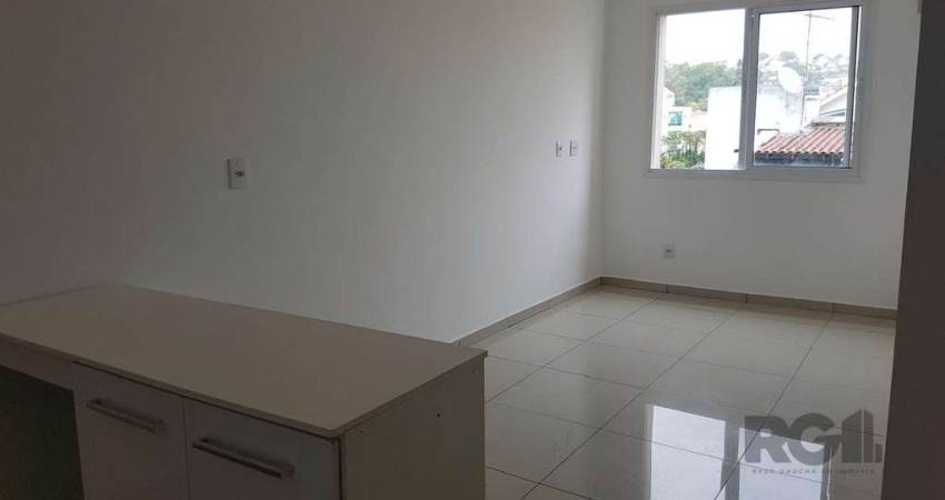 Ótimo apartamento de 1 dormitório com banheiro social e Piscina, 1 vaga de garagem coberta e escriturada. Edifício novo, em excelente localização, a uma quadra do Bourbon Ipiranga. Fácil acesso à PUC