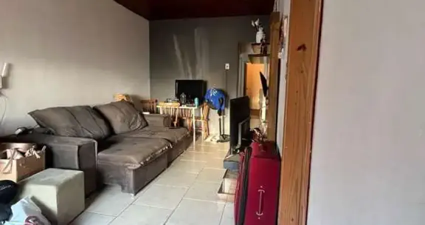 Casa com 3 quartos à venda na Avenida Macedônia, --, Restinga, Porto Alegre