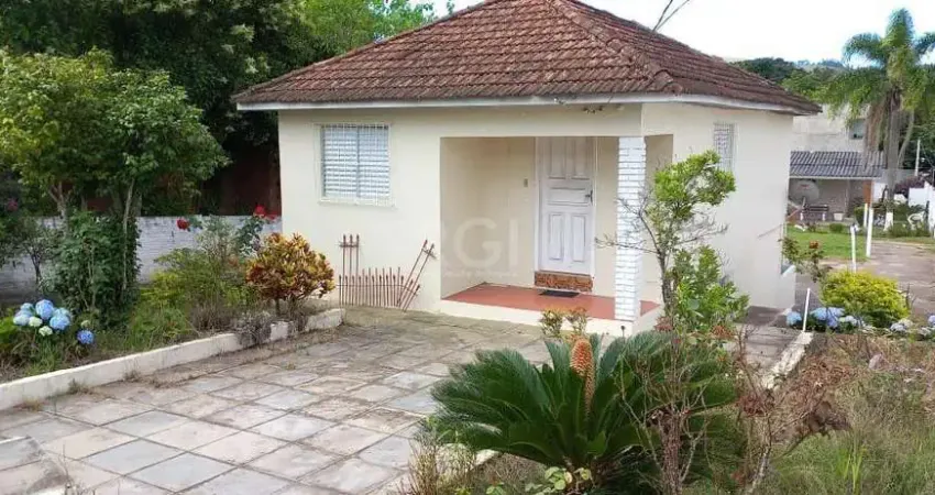 Casa para Venda - 495m², 2 dormitórios, sendo 1 suites, 4 vagas - Belém Velho, Porto Alegre