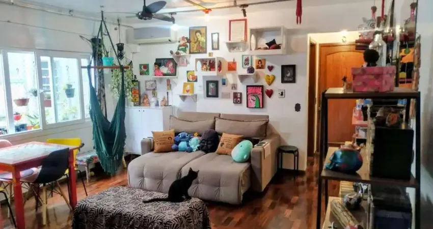Apartamento de 3 dormitórios, sendo 1 suíte no bairro Cidade Baixa