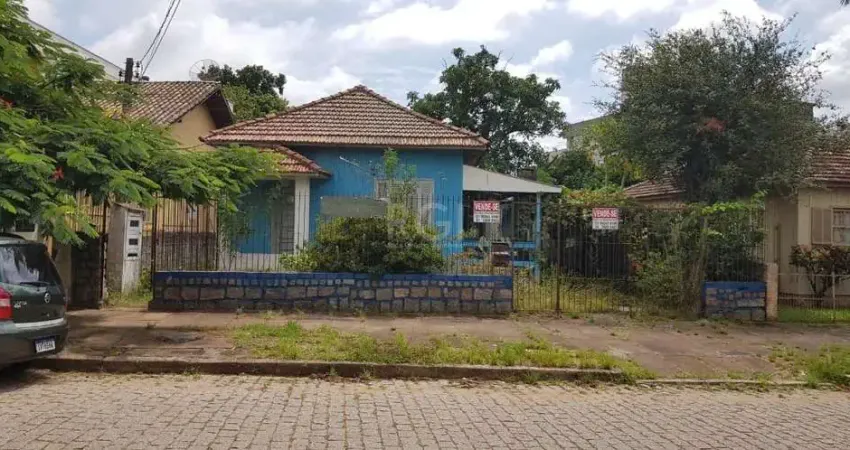 Casa à venda na Rua Ariovaldo Pinheiro, --, Passo da Areia, Porto Alegre