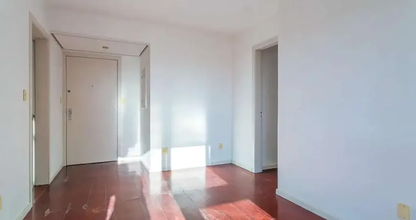 Apartamento de 2 quartos, 76m² privativos e 1 vaga de garagem junto ao carrefour