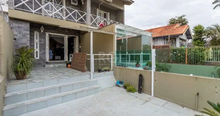 Sobrado para Venda - 171.64m², 3 dormitórios, sendo 1 suites, 2 vagas - Jardim Itu