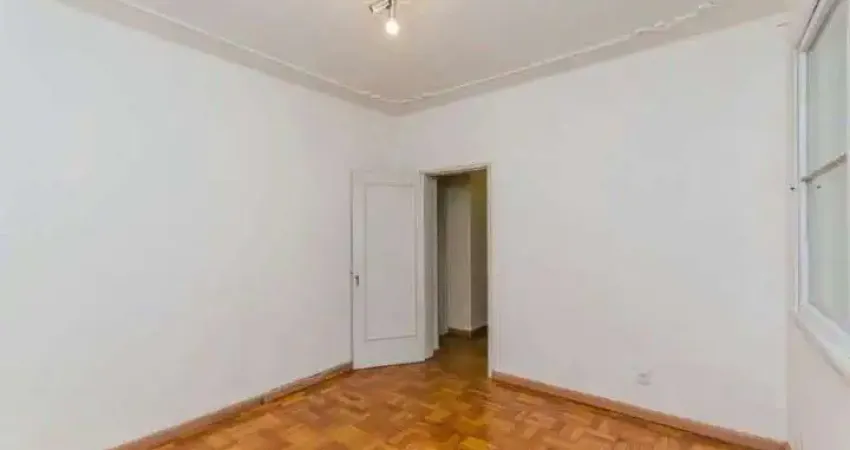 Apartamento duplex na frente do Zaffari da Bordini.