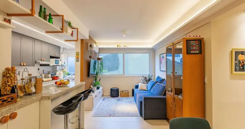 Apartamento charmoso no bairro Higienópolis, 2 dormitórios, 01 suíte e 1 vaga de garagem.