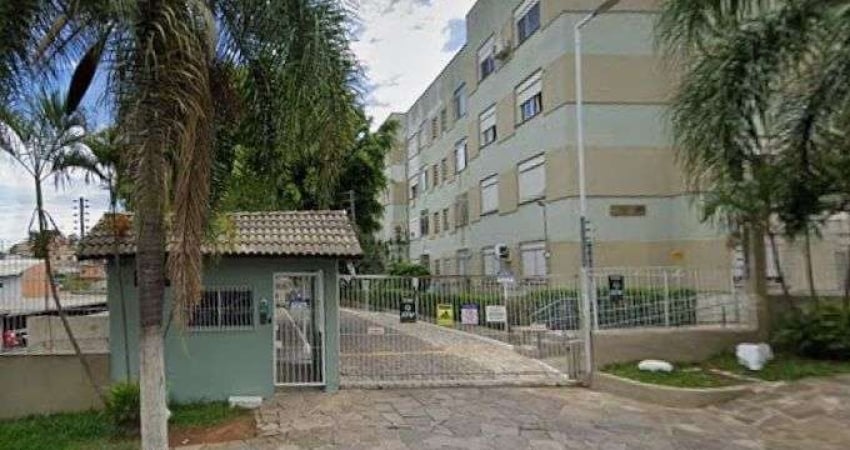 Excelente apto reformado 2 dormitórios com dependência de empregada