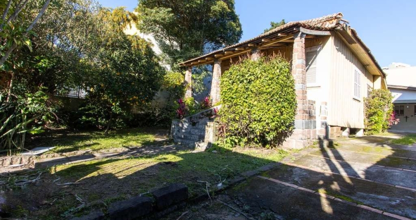 Casa de alvenaria com 104,37m² 3 dormitórios sendo 1 suíte, 2 vagas cobertas