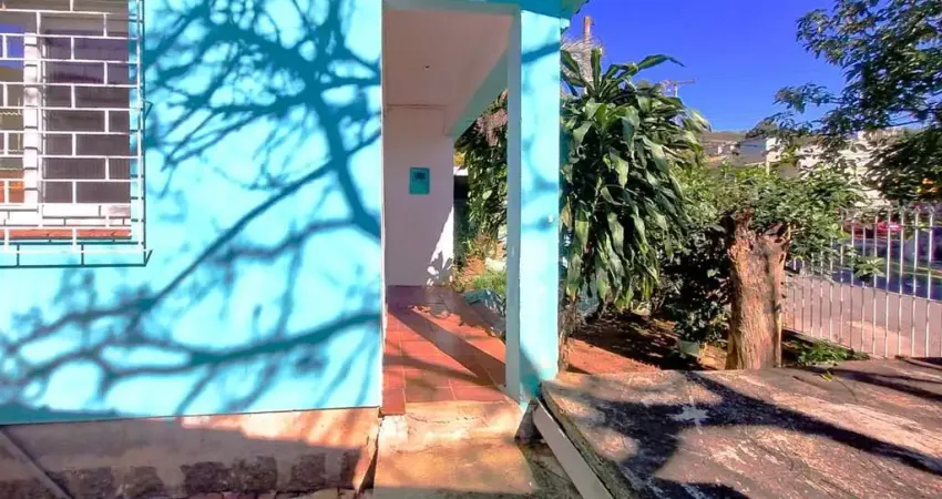 Casa com 4 quartos à venda na Rua Sebastião Wolf, --, Nonoai, Porto Alegre