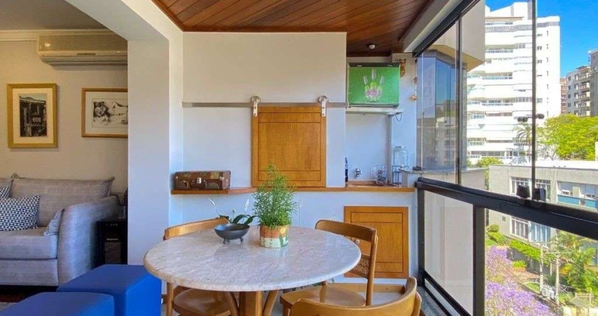 Apartamento com 3 quartos à venda na Rua Dona Laura, --, Rio Branco, Porto Alegre