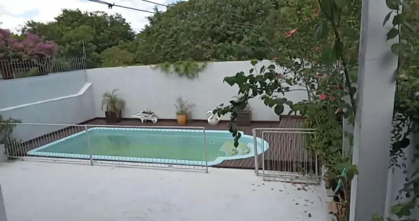Casa com 2 quartos à venda na Rua Octávio de Souza, --, Teresópolis, Porto Alegre