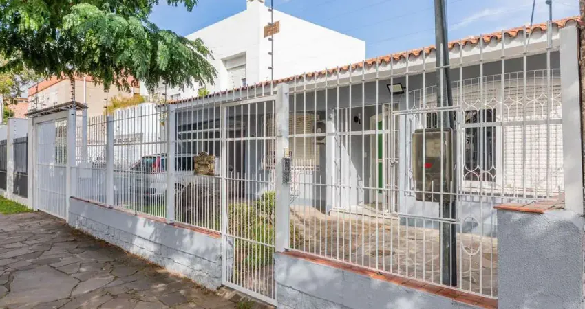Casa com 3 quartos à venda na Rua Alfredo Silveira Dias, --, Nonoai, Porto Alegre