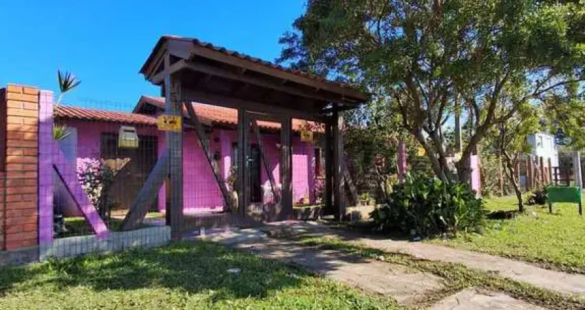 Oportunidade Única em Nova Tramandaí – Casa com 2 Dormitórios + 2 Kitnets nos Fundos!