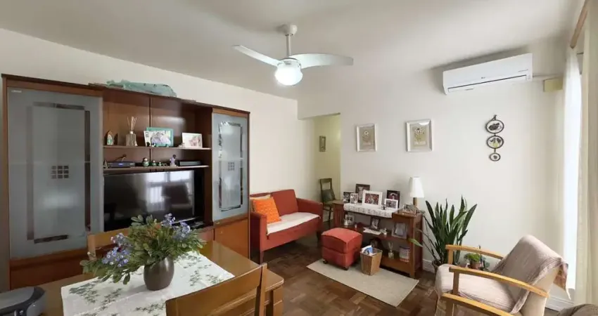 APARTAMENTO 2 DORMITÓRIOS COM PEÇAS AMPLAS NO CENTRO HISTÓRICO