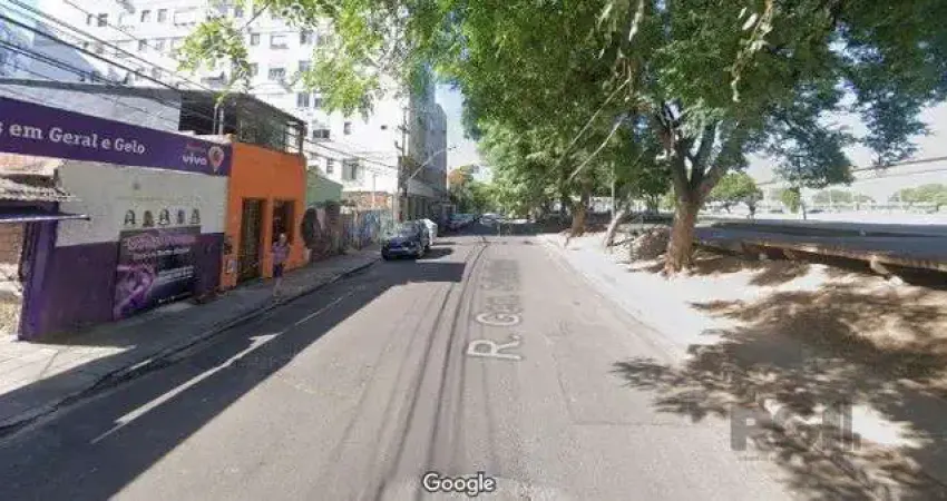 Terreno à venda na Rua General Salustiano, --, Centro Histórico, Porto Alegre