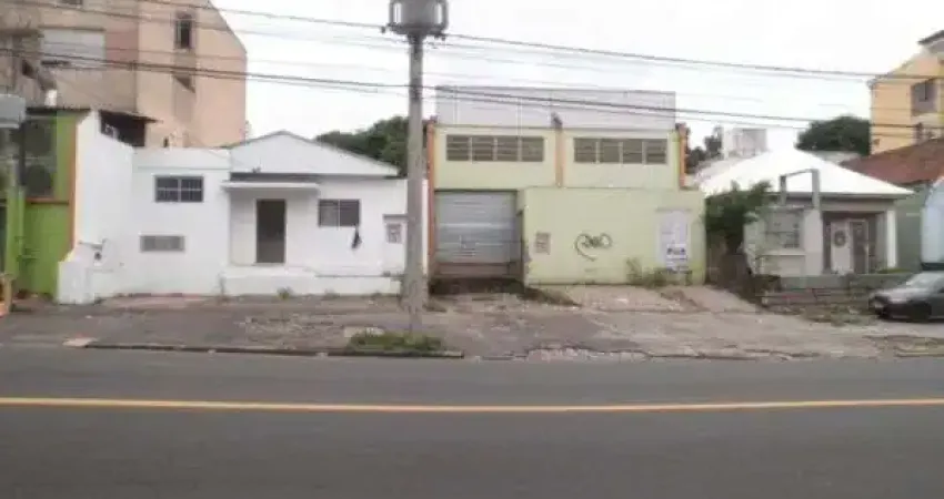 Terreno à venda na Avenida do Forte, --, Vila Ipiranga, Porto Alegre