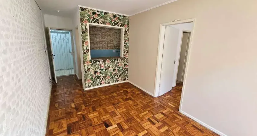 Apto 1 dormitório reformado na cidade baixa – ótima localização