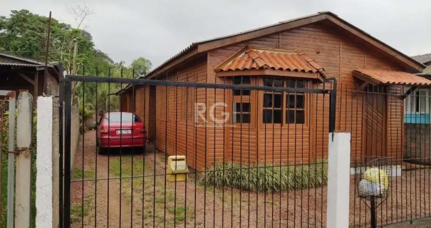 Casa com 2 quartos à venda na Rua Casemiro de Souza, --, Vila Nova, Porto Alegre