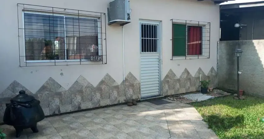 Casa de 1 dormitório, com uma garagem, bairro rubem berta- porto alegre