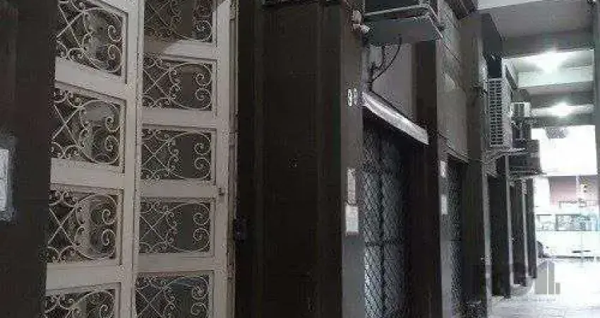 Sala comercial à venda na Travessa Francisco de Leonardo Truda, --, Centro Histórico, Porto Alegre