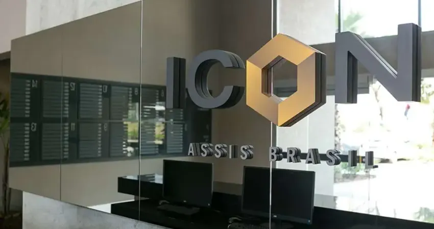 Sala comercial à venda na Avenida Assis Brasil, --, São Sebastião, Porto Alegre