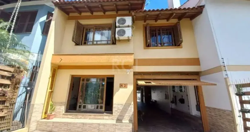Casa com 4 quartos à venda na Rua Professor Antônio José Remião, --, Espírito Santo, Porto Alegre