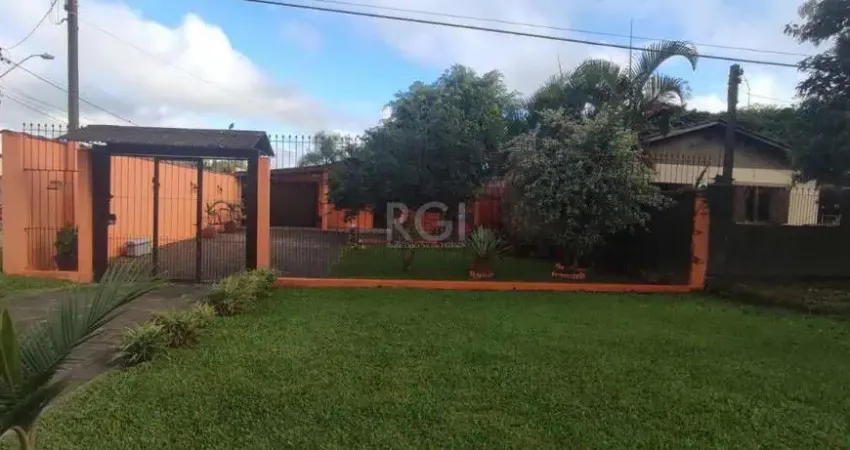 Casa com 3 quartos à venda na Rua Santa Mônica, --, Ponta Grossa, Porto Alegre