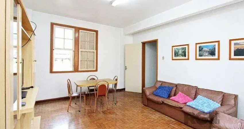 Apartamento a venda na avenida alberto bins com 4 quartos, 2 banheiros, elevador, frente a fundos, no coração do centro histórico de porto alegre