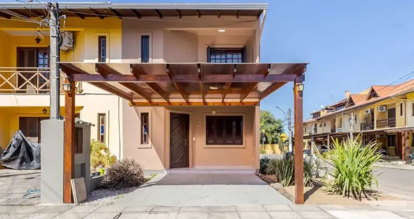 Casa em condomínio fechado com 3 quartos à venda na Avenida Edgar Pires de Castro, --, Hípica, Porto Alegre