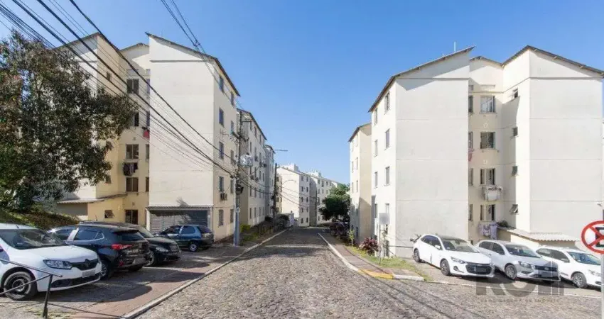 Apartamento semimobiliado com 2 dormitórios, banheiro social e 1vaga rotativa
