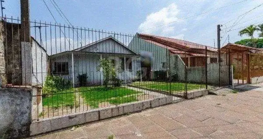 Casa com 4 quartos à venda na Avenida Souza Melo, --, Sarandi, Porto Alegre