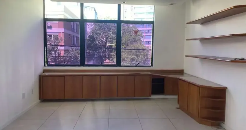 Sala comercial à venda na Avenida Érico Veríssimo, --, Menino Deus, Porto Alegre