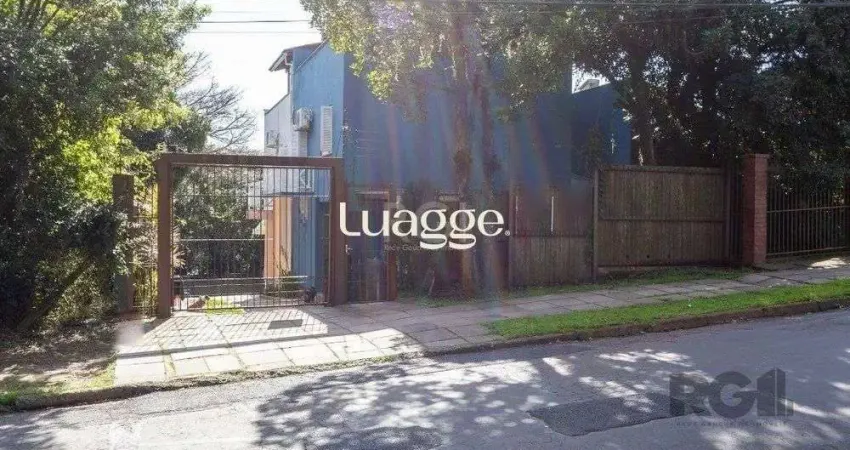 Terreno em condomínio fechado à venda na Rua Amapá, --, Vila Nova, Porto Alegre