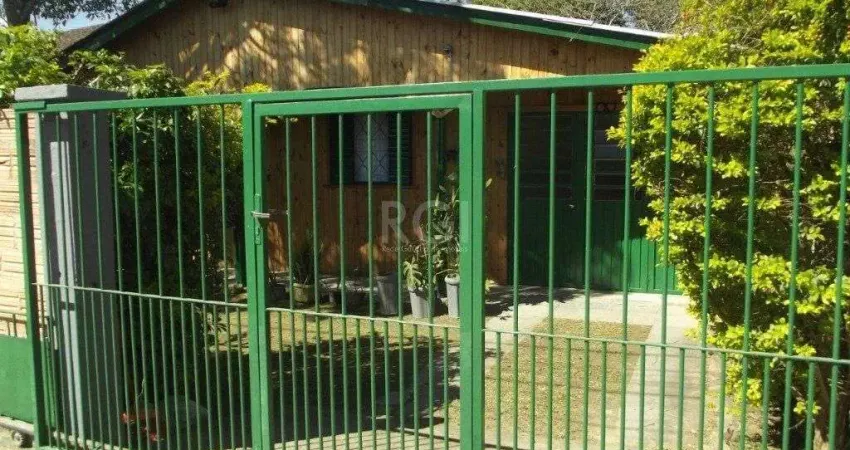 Casa com 3 quartos à venda na Rua Paulo Rubilar de Farias, --, Restinga, Porto Alegre