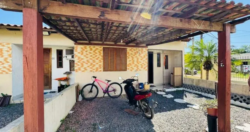 Casa com 2 quartos à venda na Estrada Jacques da Rosa, --, Lageado, Porto Alegre