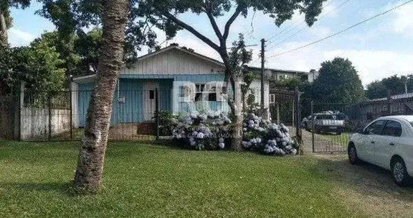 Terreno à venda na Avenida Figueira, --, Mário Quintana, Porto Alegre