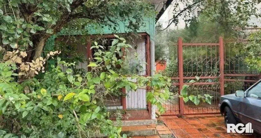 Casa com 2 quartos à venda na Travessa Serafim Terra, --, Jardim Botânico, Porto Alegre