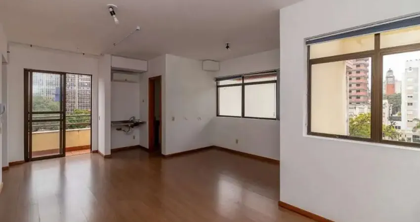 Sala a com 40m² privativos vaga e elevador, na rua barão do gravataí, menino deus - porto alegre.