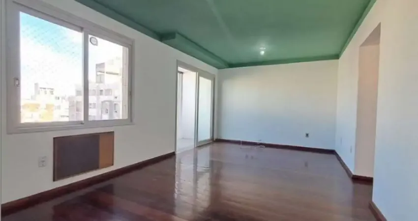 Apartamento com 2 quartos e 1 vaga à venda em centro histórico.