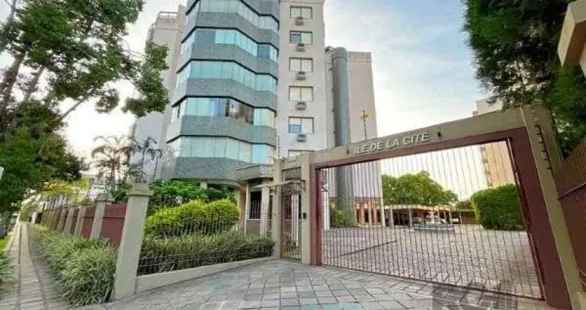 Ótima cobertura duplex com 233,00 m² privativos no miolo do bairro tristeza