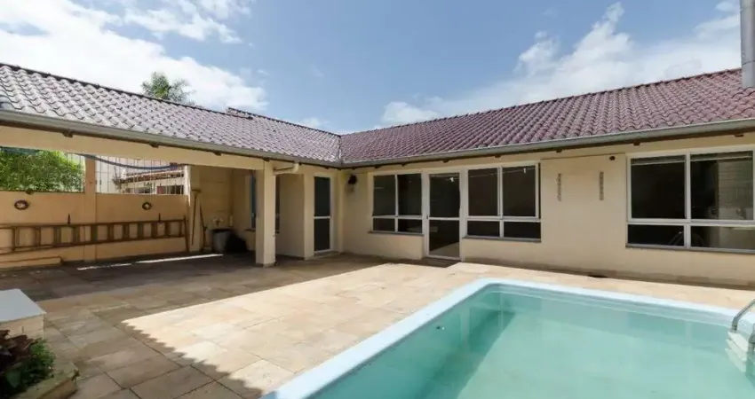 Excelente residência térrea com 272 m² de área privativa localizada no bairro vi