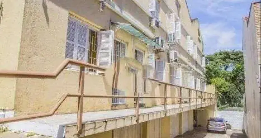 Casa em condomínio fechado com 3 quartos à venda na Rua Erechim, --, Nonoai, Porto Alegre