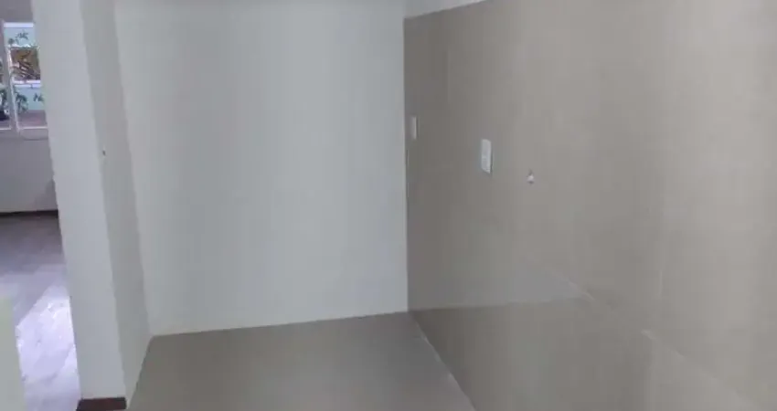 Casa com 2 quartos à venda na Avenida Edgar Pires de Castro, --, Hípica, Porto Alegre