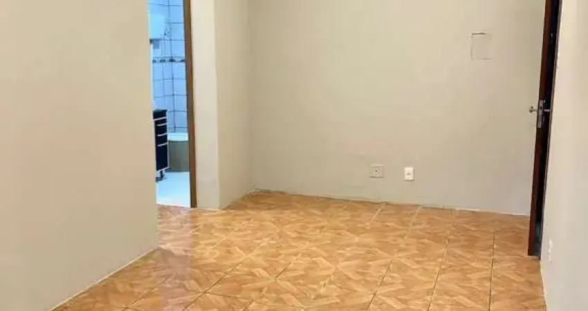Apartamento térreo com 2 quartos e vaga de garagem no bairro Parque Dos Maias